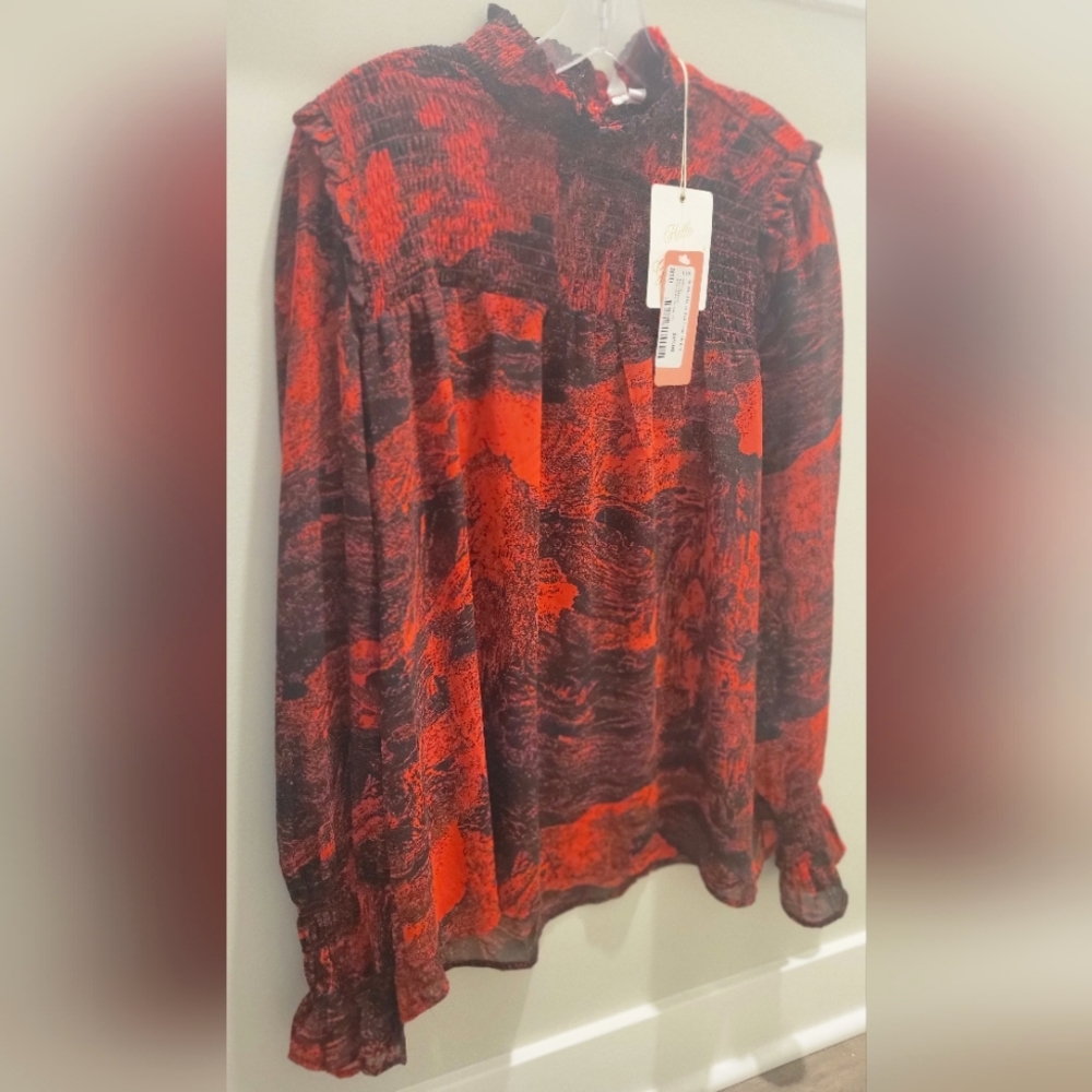 Medium (6/8) Elan Smocked Top in Red Tresor